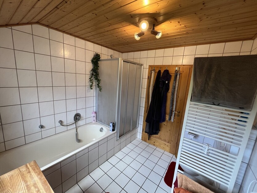 Idyllisches Mehrfamilien- Mehrgenerationenhaus 17 zimmer