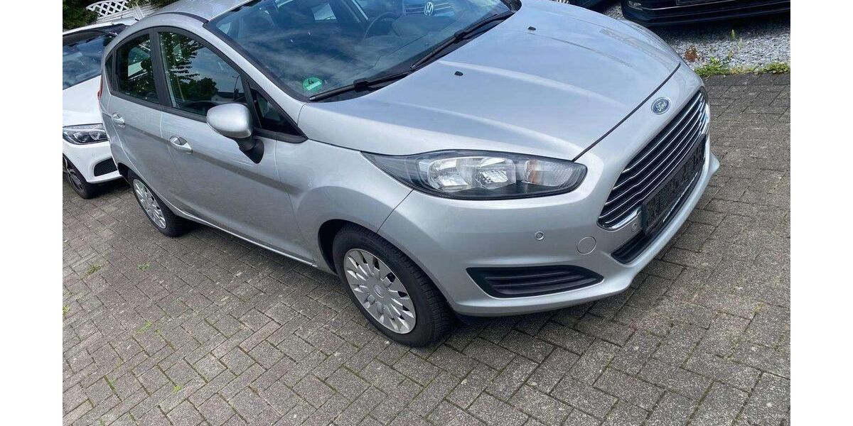 Ford Fiesta 154.000 km 2.890 &euro; Bielefeld 33647