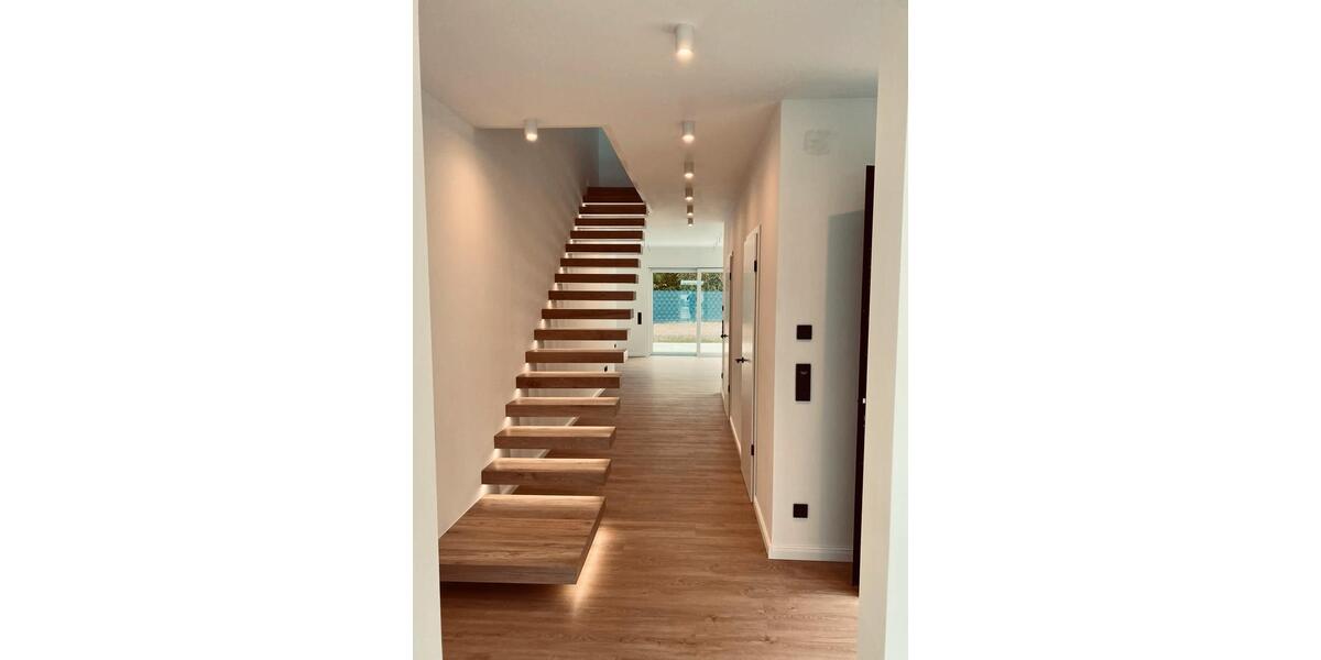 Doppelhaushälfte Bielefeld Schildesche - 3 Zimmer, 120 m&sup2;, 1.790&euro; | Angebot:24837652