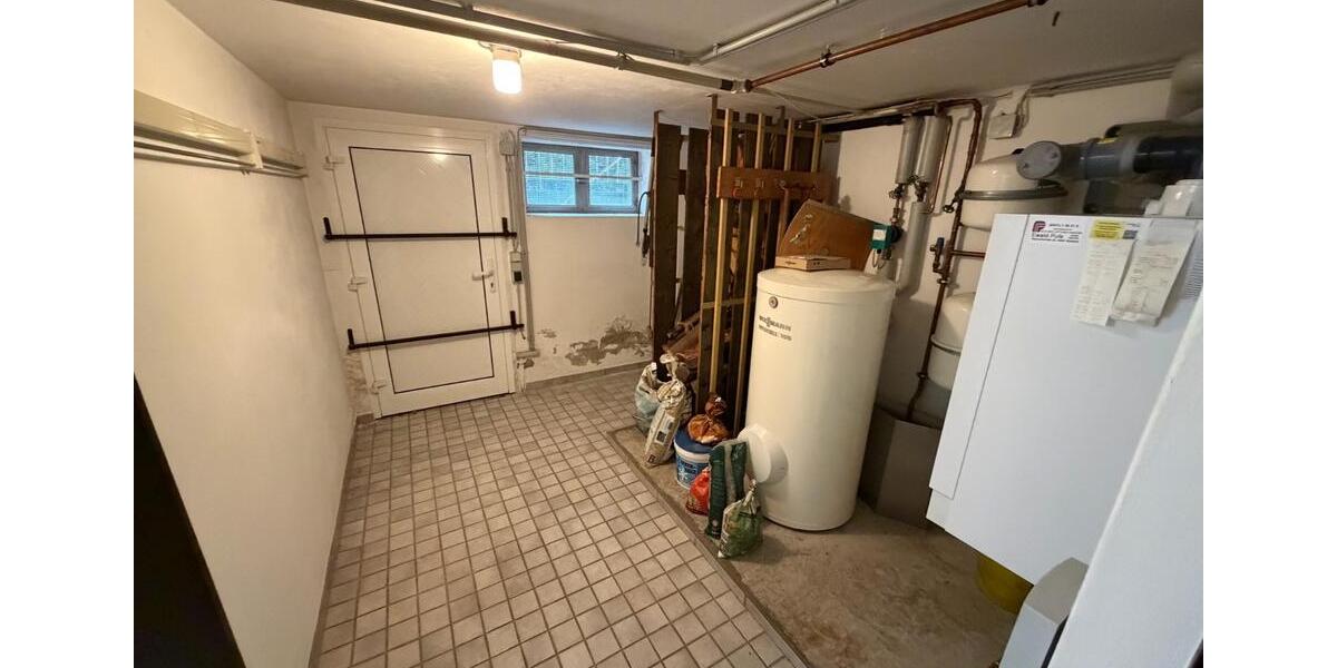 Gepflegtes 4-Zimmer-Endreihenhaus mit Garten, Keller, Garage 4 zimmer