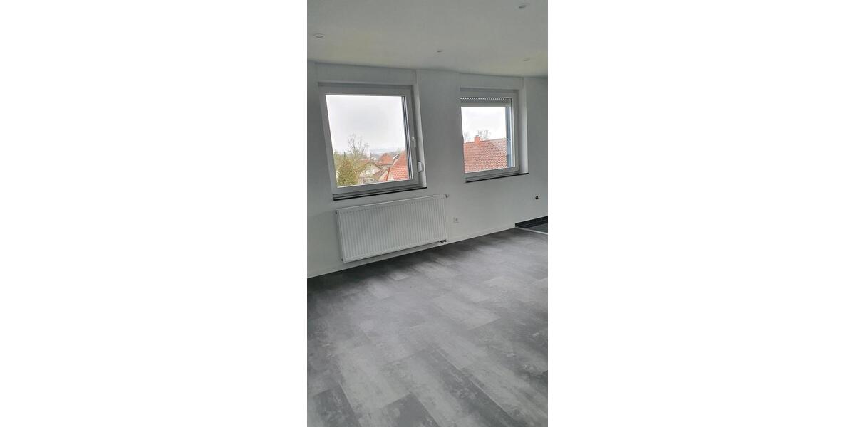 Dachgeschoßwohnung Lage - 2 Zimmer, 65 m&sup2;, 820&euro; | Angebot:25081433