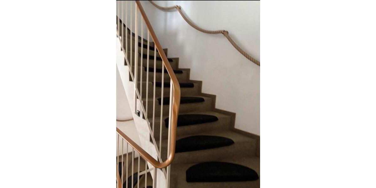 Doppelhaushälfte Bad Salzuflen - 5 Zimmer, 140 m&sup2;, 1.500&euro; | Angebot:26042792