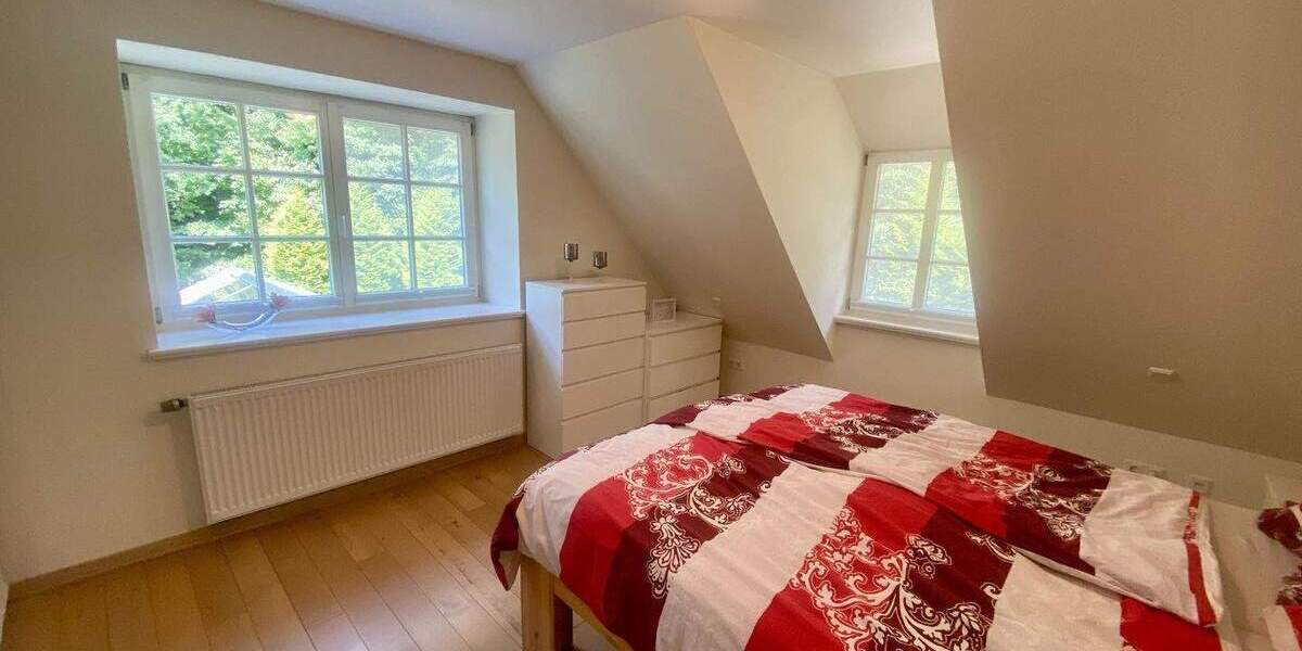 Idyllisches Fachwerkhaus mit Einliegerwohnung & Garten in Sennestadt 5 zimmer