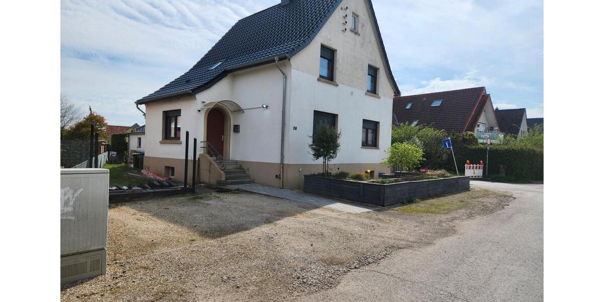 Einfamilienhaus Lage - 5.5 Zimmer, 185 m&sup2;, 399.000&euro; | Angebot:27083388