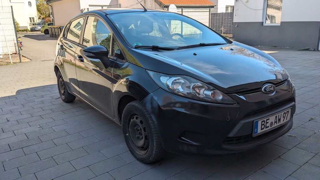 Ford Fiesta 135.000 km 2.350 &euro; Gütersloh 33330