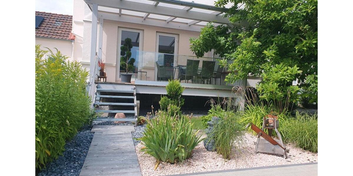 Hochparterre Detmold Hiddesen - 2 Zimmer, 64 m&sup2;, 665&euro; | Angebot:26049779