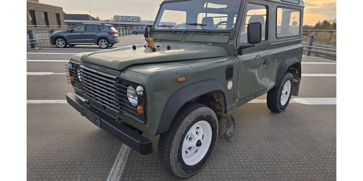 Land Rover Defender 256.000 km 13.999 &euro; Bielefeld 33609