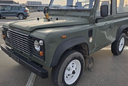 Land Rover Defender 256.000 km 15.999 &euro; Bielefeld 33609