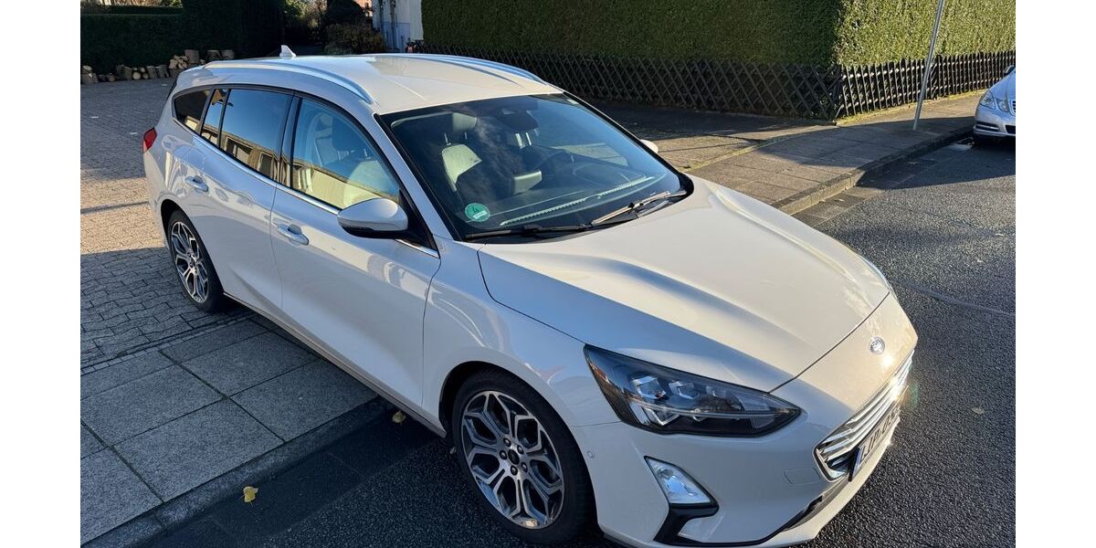 Ford Focus 72.092 km 15.790 &euro; Bielefeld 33613