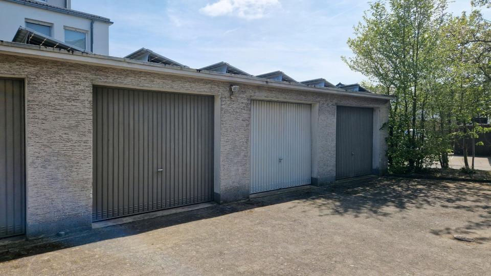 Garagen / Stellplätze Bielefeld Schildesche - 80&euro; | Angebot:26366824