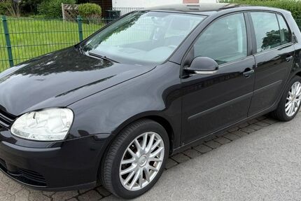 VW Golf 317.000 km 599 &euro; Enger 32130