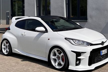 Toyota Yaris 10.563 km 37.950 &euro; Rödinghausen 32289