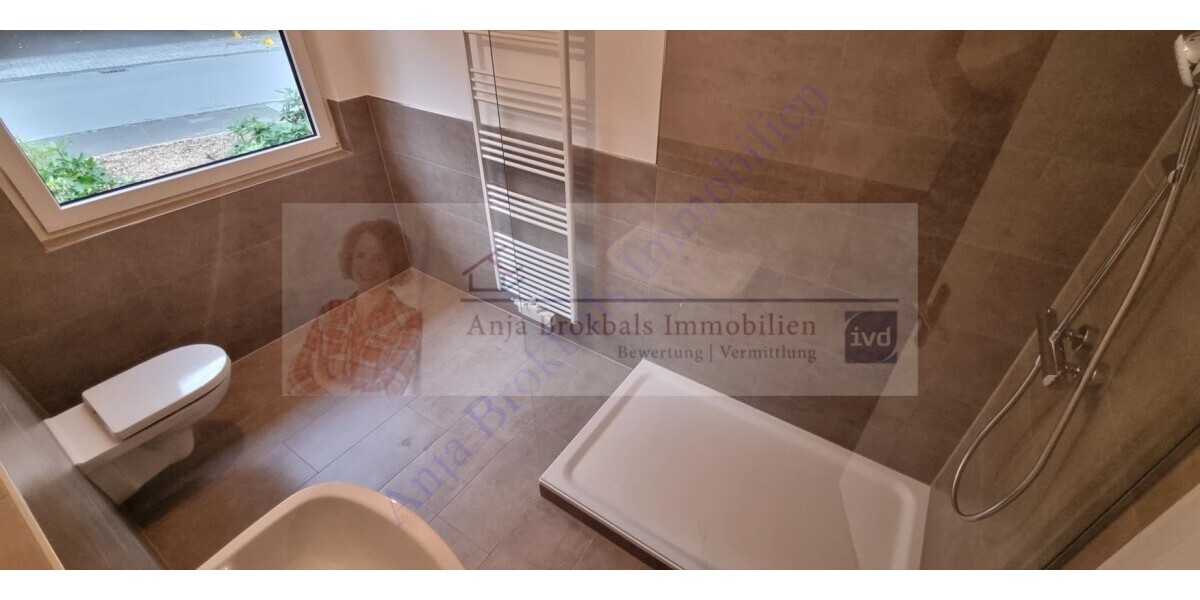 Gütersloh: Erdgeschoss mit Garten und Garage in einem 2 Familienhaus, stadtnahe Lage am Grüngürtel 4.5 zimmer