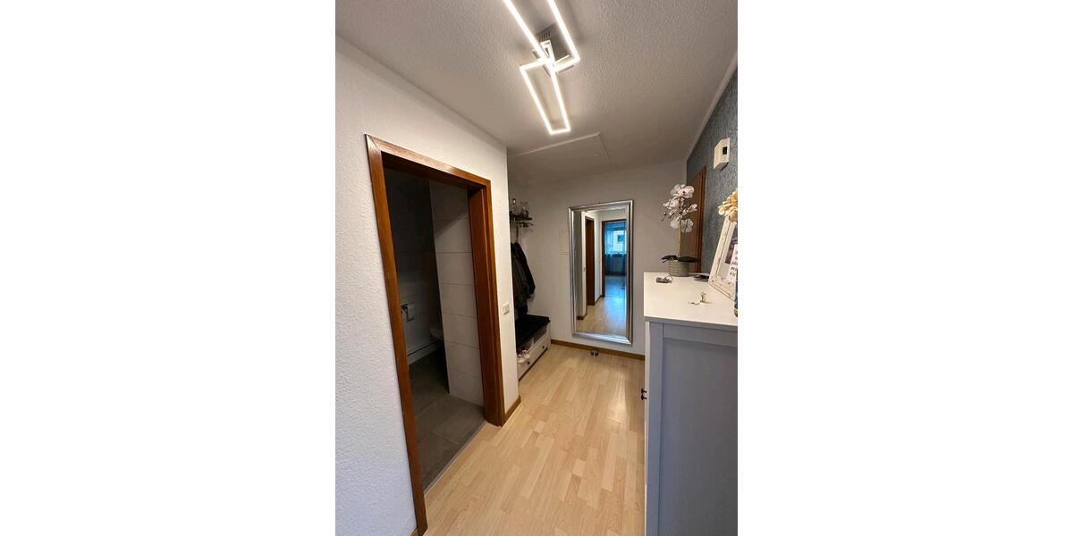 Dachgeschoßwohnung Bielefeld Jöllenbeck - 1 Zimmer, 60 m&sup2;, 710&euro; | Angebot:25764248