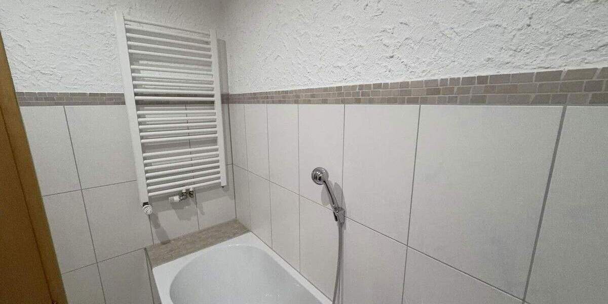 Etagenwohnung Schloß Holte-Stukenbrock Stukenbrock - 3 Zimmer, 82 m&sup2;, 255.000&euro; | Angebot:25756401