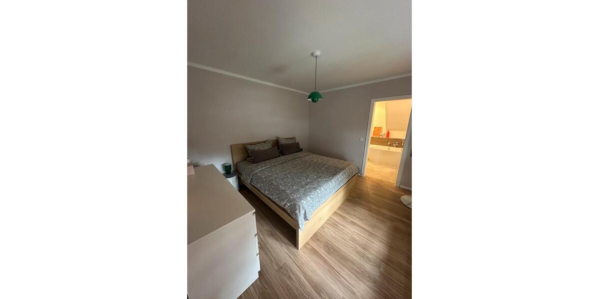 Maisonettenwohnung Hiddenhausen - 3 Zimmer, 157 m&sup2;, 1.350&euro; | Angebot:25635937