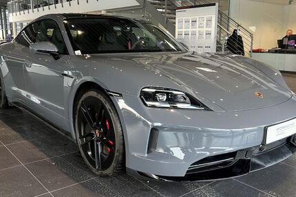 Porsche Taycan 12.990 km 132.700 &euro; Bielefeld 33719