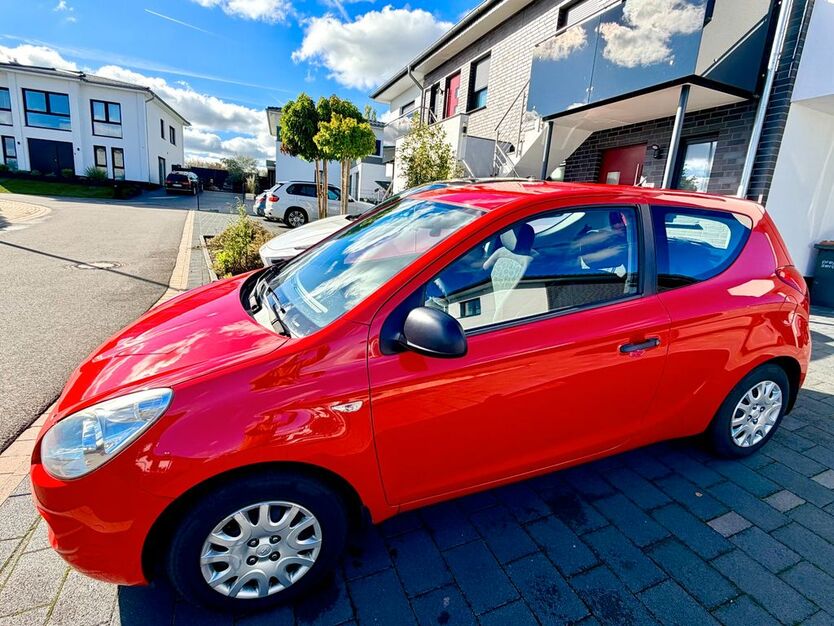 Hyundai i20 118.200 km 2.950 € Bielefel 33604