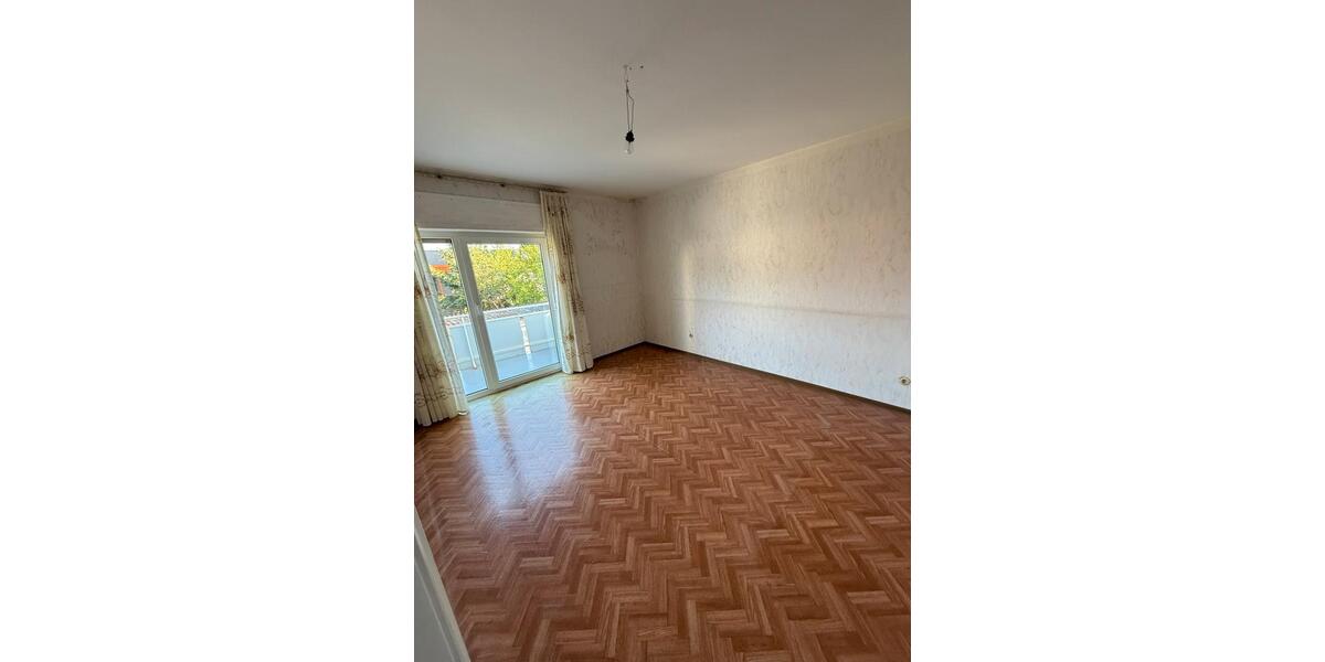 Charmante Doppelhaushaushälfte in Top Lage 5 zimmer