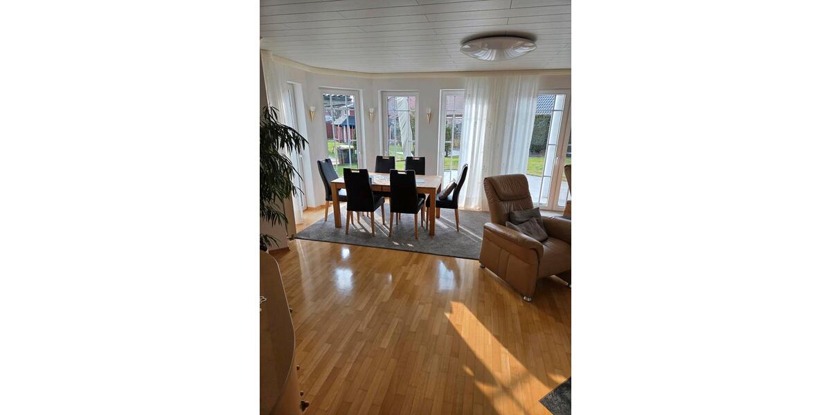 Einfamilienhaus Versmold - 7 Zimmer, 197 m&sup2;, 500.000&euro; | Angebot:25635840