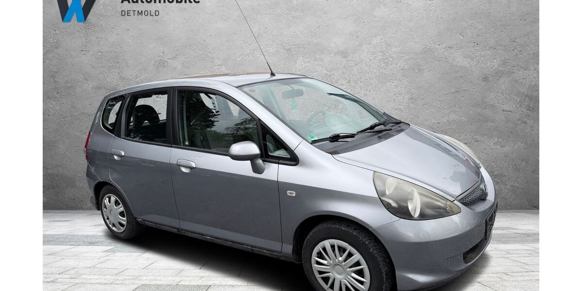 Honda Jazz 128.000 km 2.499 &euro; Detmold 32758