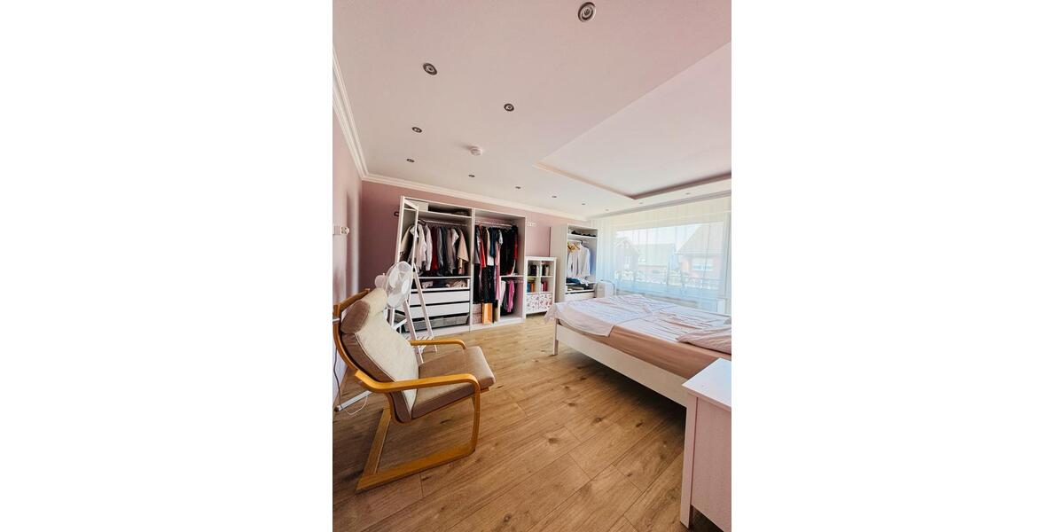 Einfamilienhaus Verl - 7 Zimmer, 215 m&sup2;, 549.000&euro; | Angebot:27230079