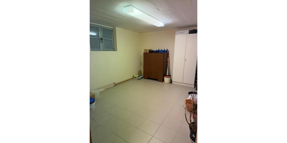 Etagenwohnung Schloß Holte-Stukenbrock Stukenbrock - 5 Zimmer, 150 m&sup2;, 1.650&euro; | Angebot:25416098