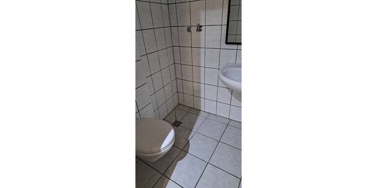 Gewerbeobjekt Bünde Bünde-Mitte - 4 Zimmer, 700&euro; | Angebot:25706447