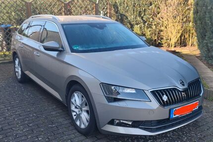 Skoda Superb 103.700 km 19.800 &euro; Rietberg 33397