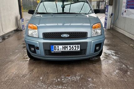 Ford Fusion 159.000 km 1.500 &euro; Bielefeld 33647