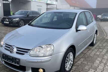 VW Golf 228.200 km 2.690 &euro; Hilter a.T.W. 49176