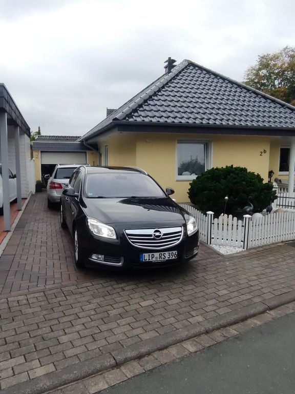 Opel Insignia 216.500 km 5.450 € Lemgo 32657