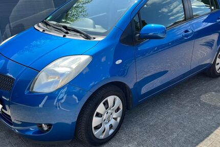 Toyota Yaris 115.000 km 3.100 &euro; Gütersloh 33330