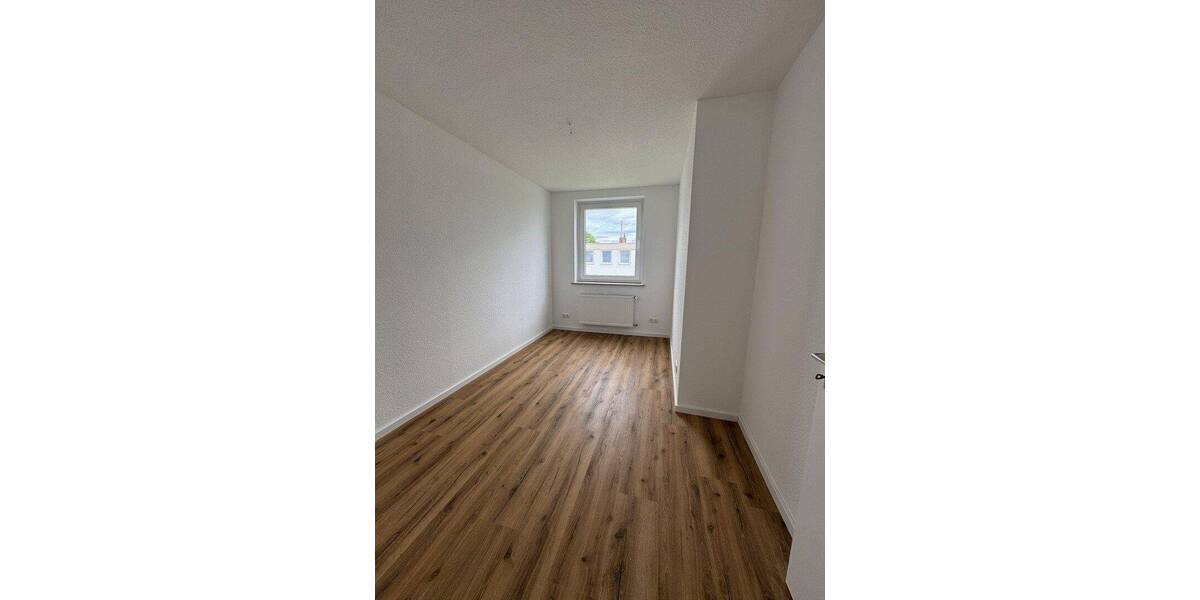 Etagenwohnung Bünde - 4 Zimmer, 81 m&sup2;, 870&euro; | Angebot:26915853