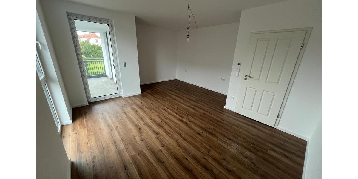 Moderne Neubau- DHH 4 zimmer