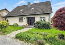 Haus zum Kaufen in Lage 299.000 € 175 m²