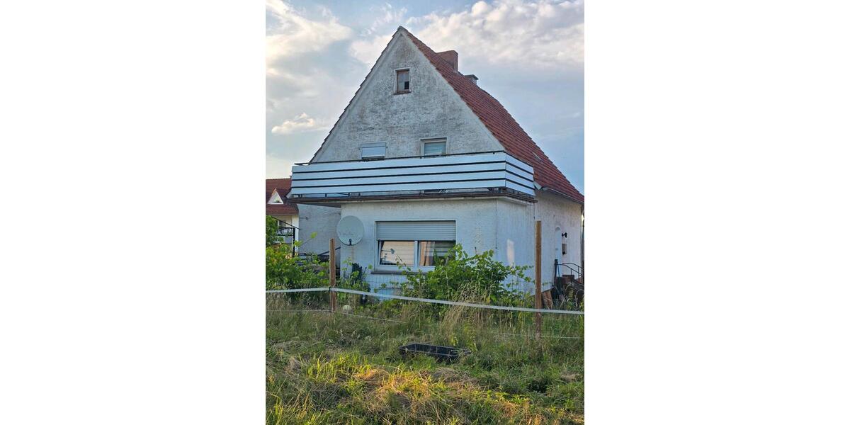Einfamilienhaus Hüllhorst - 7 Zimmer, 170 m&sup2;, 210.000&euro; | Angebot:27083359
