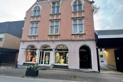 Haus Bad Salzuflen Ehrsen-Breden - 12 Zimmer, 245 m&sup2;, 289.999&euro; | Angebot:27146875