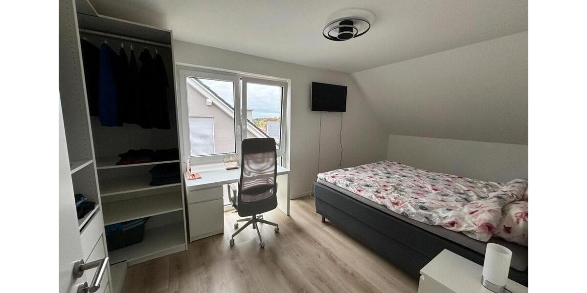 Dachgeschoßwohnung Bielefeld Schildesche - 2 Zimmer, 75 m&sup2;, 1.150&euro; | Angebot:26408150