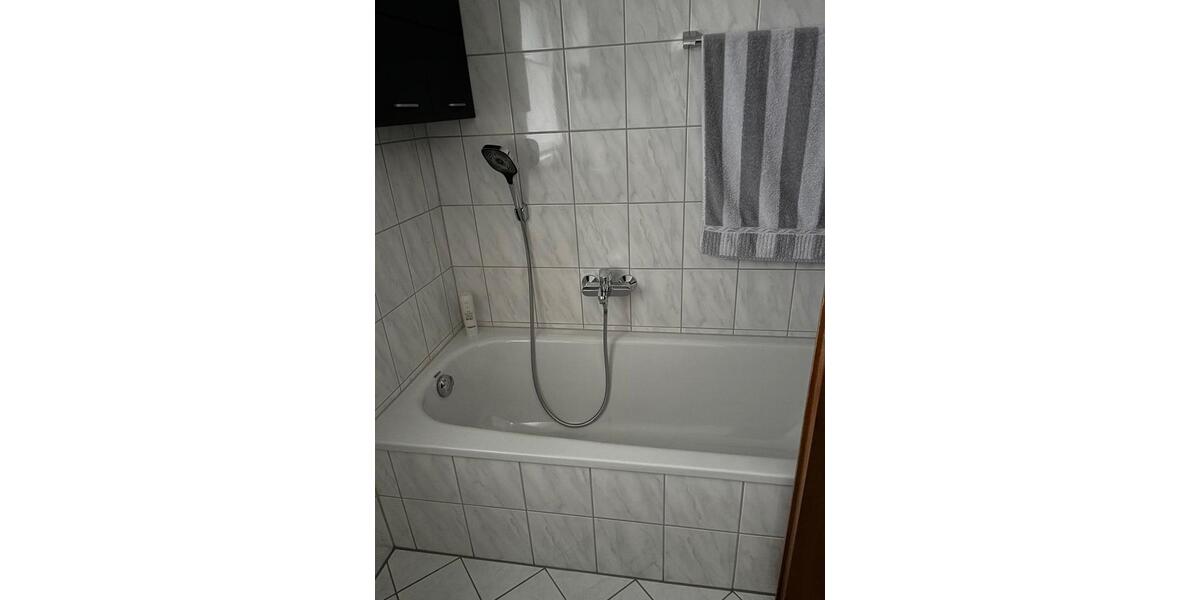 Etagenwohnung Detmold Hiddesen - 3 Zimmer, 90 m&sup2;, 850&euro; | Angebot:26680716