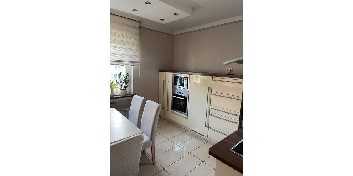 Etagenwohnung Bielefeld Brackwede - 4 Zimmer, 100 m&sup2;, 1.300&euro; | Angebot:25793323