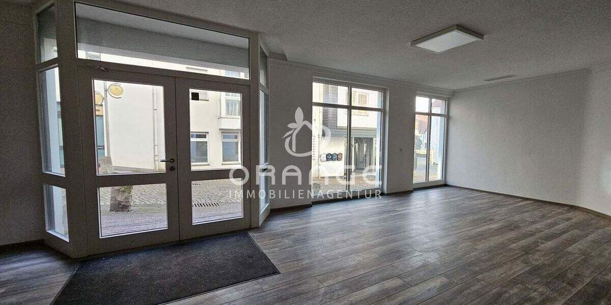 Gewerbeobjekt Bad Salzuflen Innenstadt - 3 Zimmer, 155 m&sup2;, 180.000&euro; | Angebot:25670712