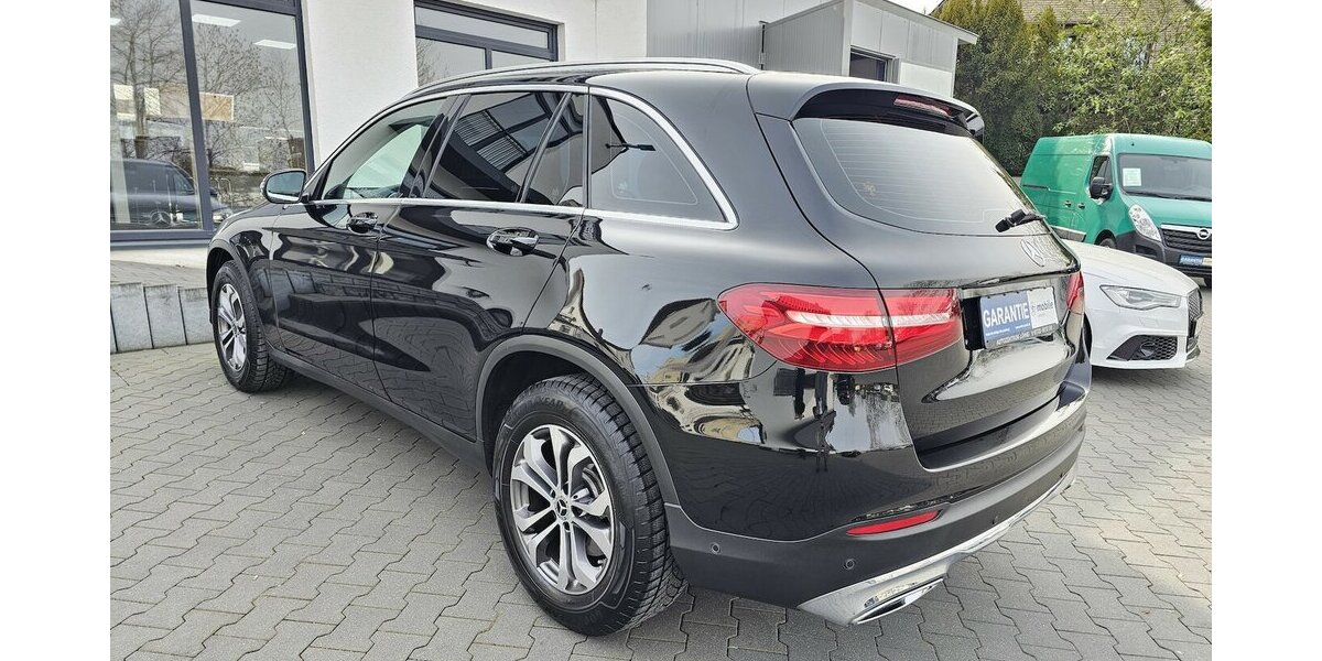 Mercedes-Benz GLC 350 d 4M Exclusive AMG Int. LED AHK RFK PANO 109.247 km 31.490 &euro; Löhne 32584