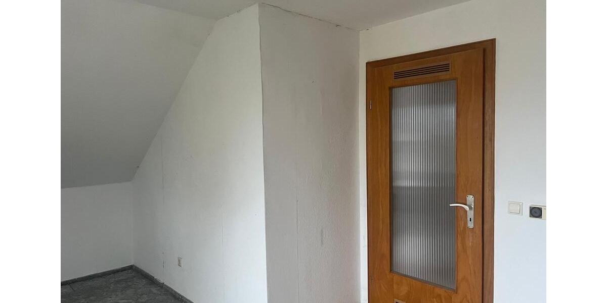 Dachgeschoßwohnung Vlotho - 1 Zimmer, 44 m&sup2;, 550&euro; | Angebot:26150902