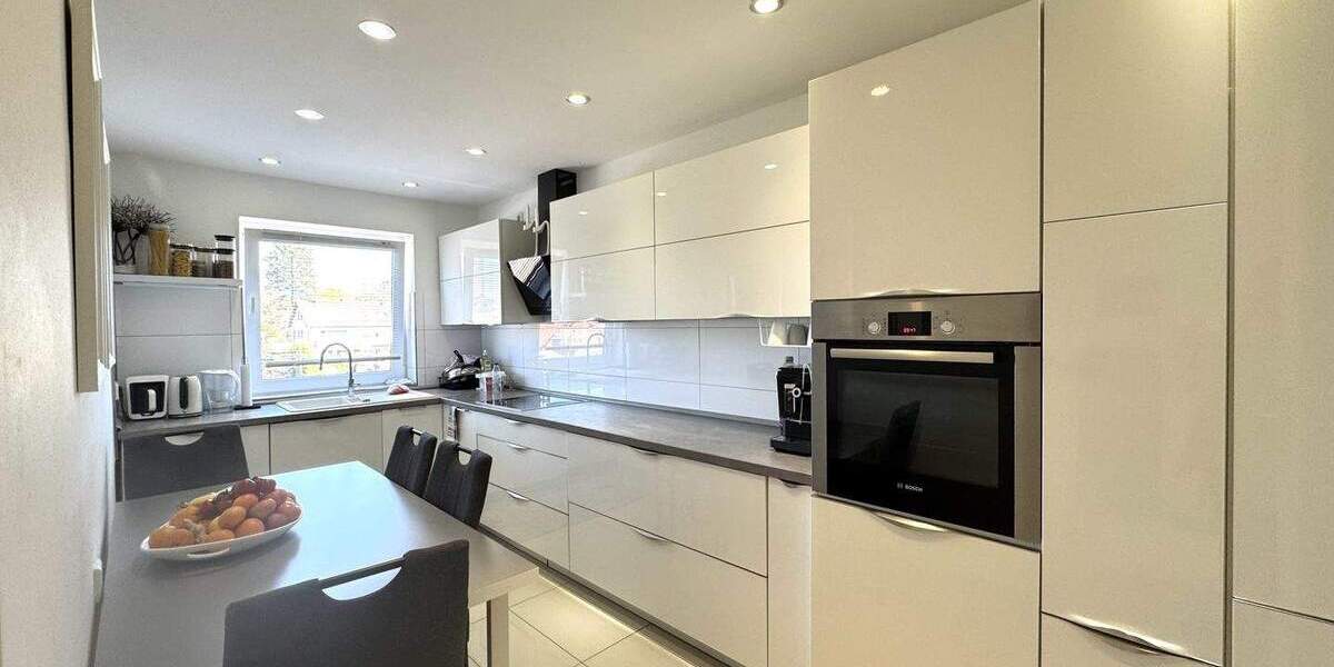 Etagenwohnung Bielefeld Schildesche - 4 Zimmer, 108 m&sup2;, 284.000&euro; | Angebot:25743795