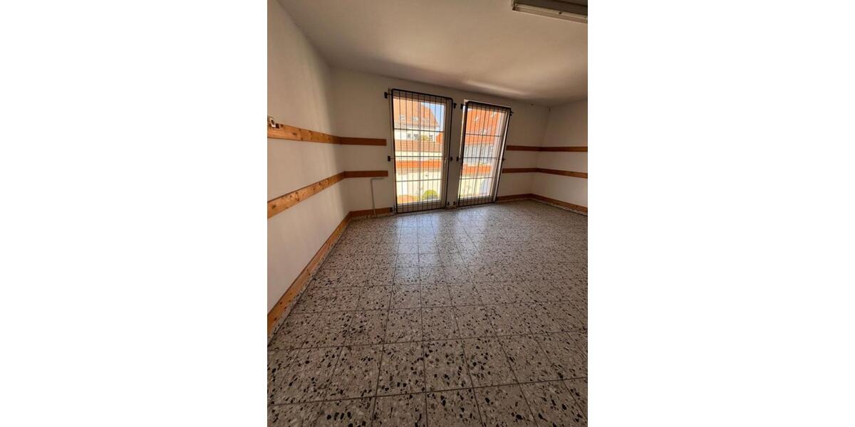 Gewerbeobjekt Bielefeld Jöllenbeck - 950&euro; | Angebot:23753474