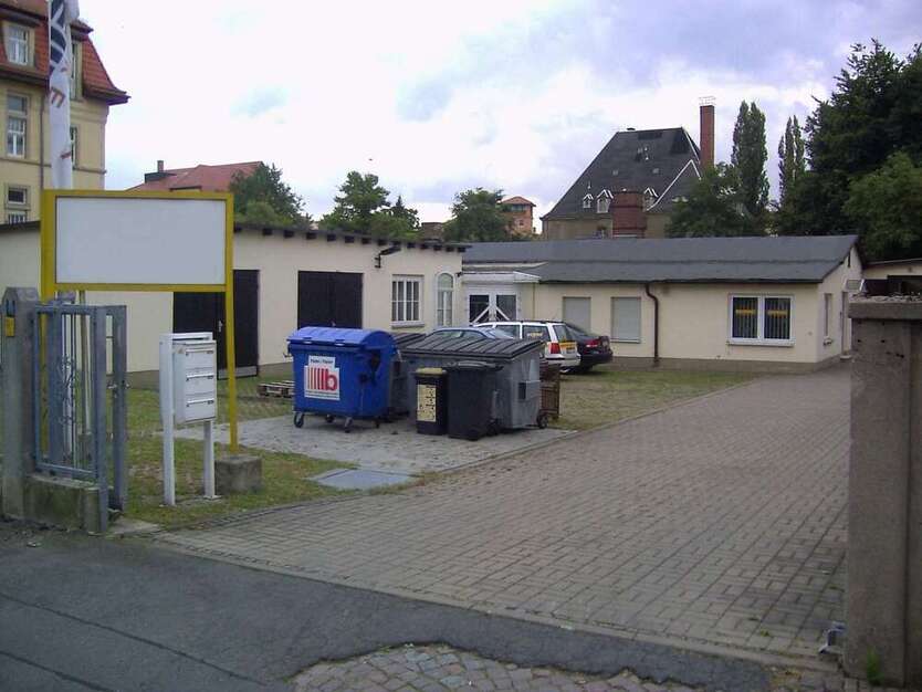 Halle in Dresden 2.850 € 570 m²