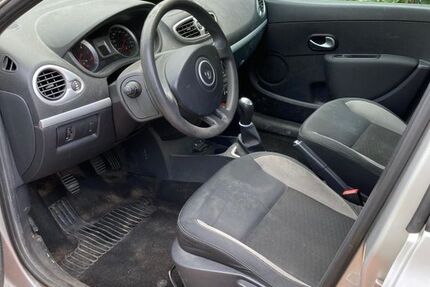Renault Clio 200.328 km 1.500 € Bad Salzuflen 32108