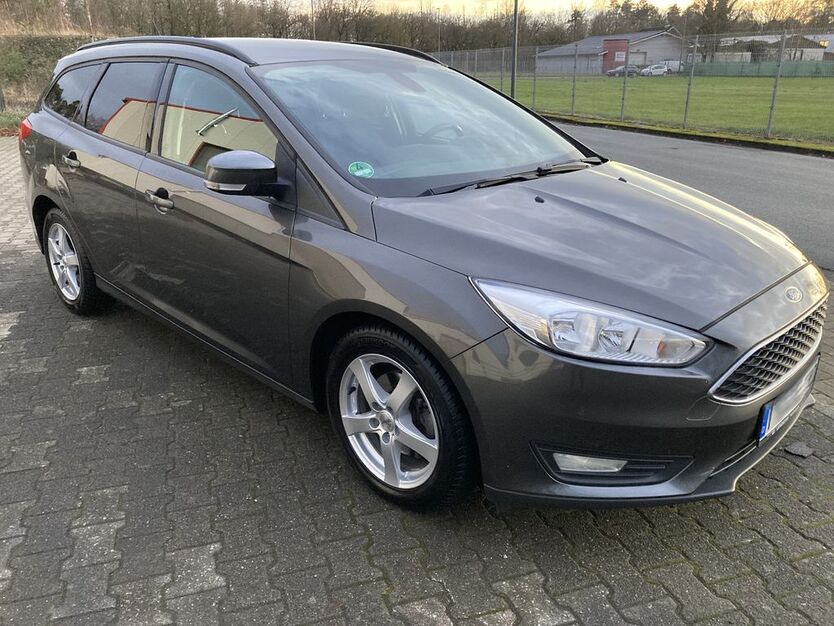 Ford Focus 145.000 km 7.900 € Paderborn 33104