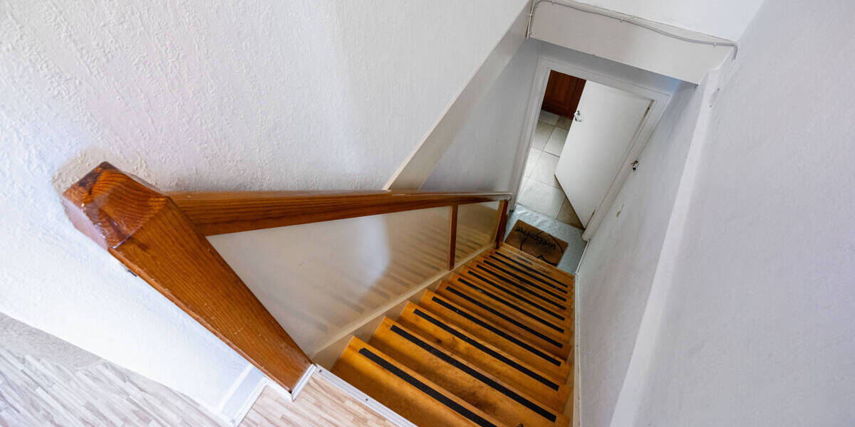 Mehrfamilienhaus, Wohnhaus Leopoldshöhe Asemissen - 9 Zimmer, 184 m&sup2;, 325.000&euro; | Angebot:25957622